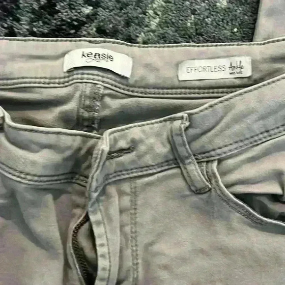 Kensie - Picture 3 of 5